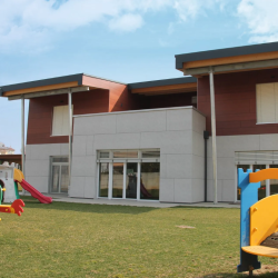 Nido scuola "New green school" - Adro, Italia